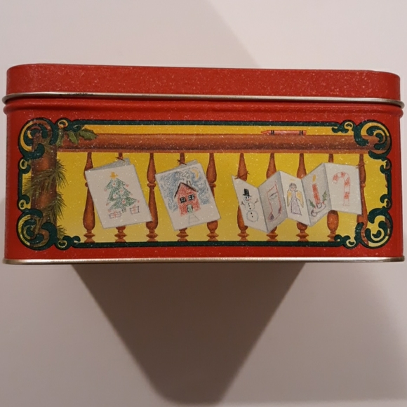Vintage 1992 Crayola Christmas Tin w/ crayons - Picture 2 of 11